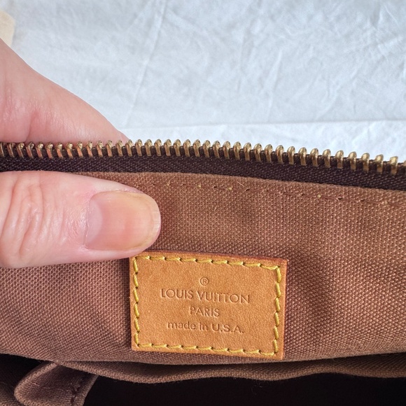 Louis Vuitton Monogram Popincourt Haut - Picture 10 of 16